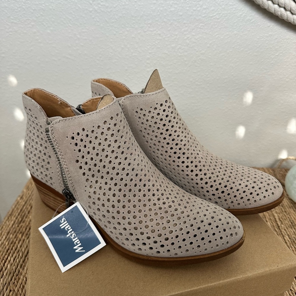 Matisse Women's Perforated Ankle Booties - Light Gray